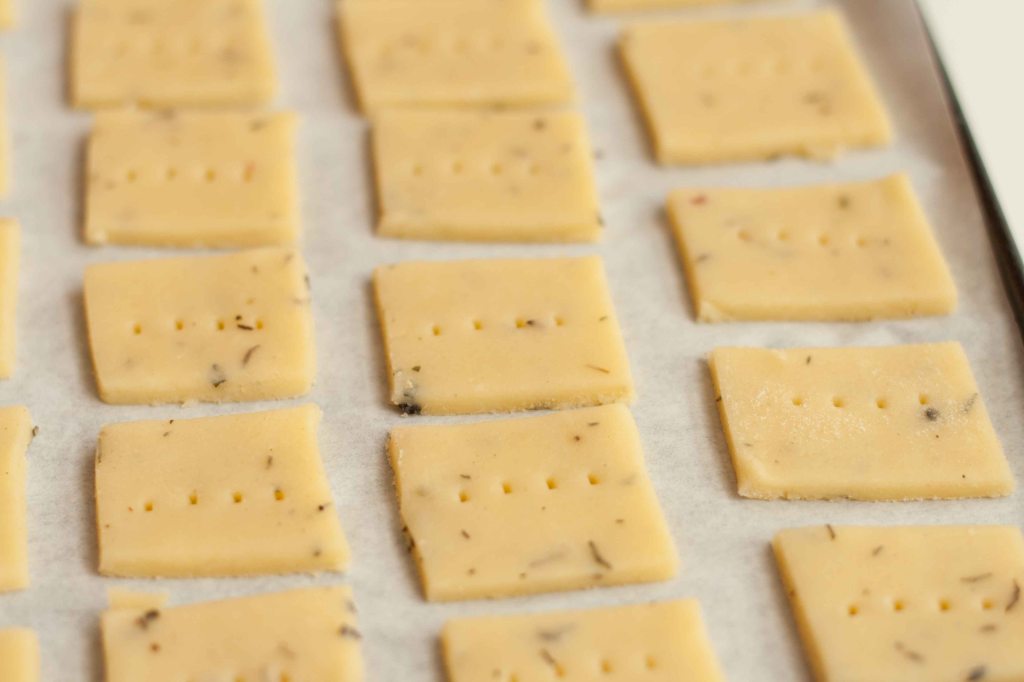 Cheese Thyme Crackers 6